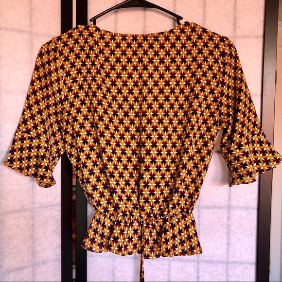 Forever 21 mod patterned top - Picture 2 of 2